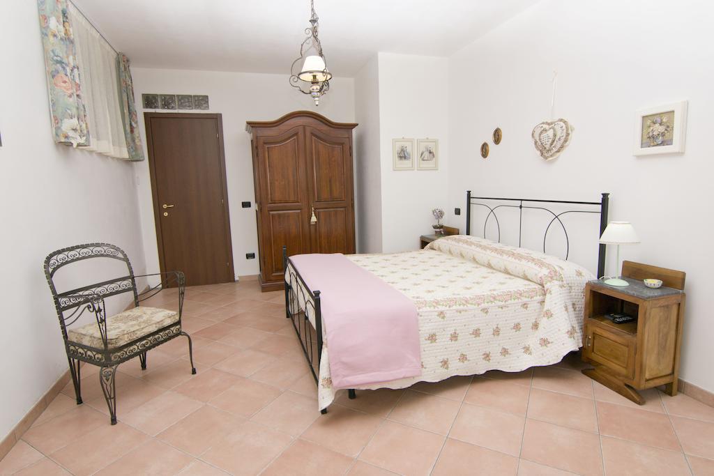 Ca' Rinaldi F Hotel Aulla Bilik gambar