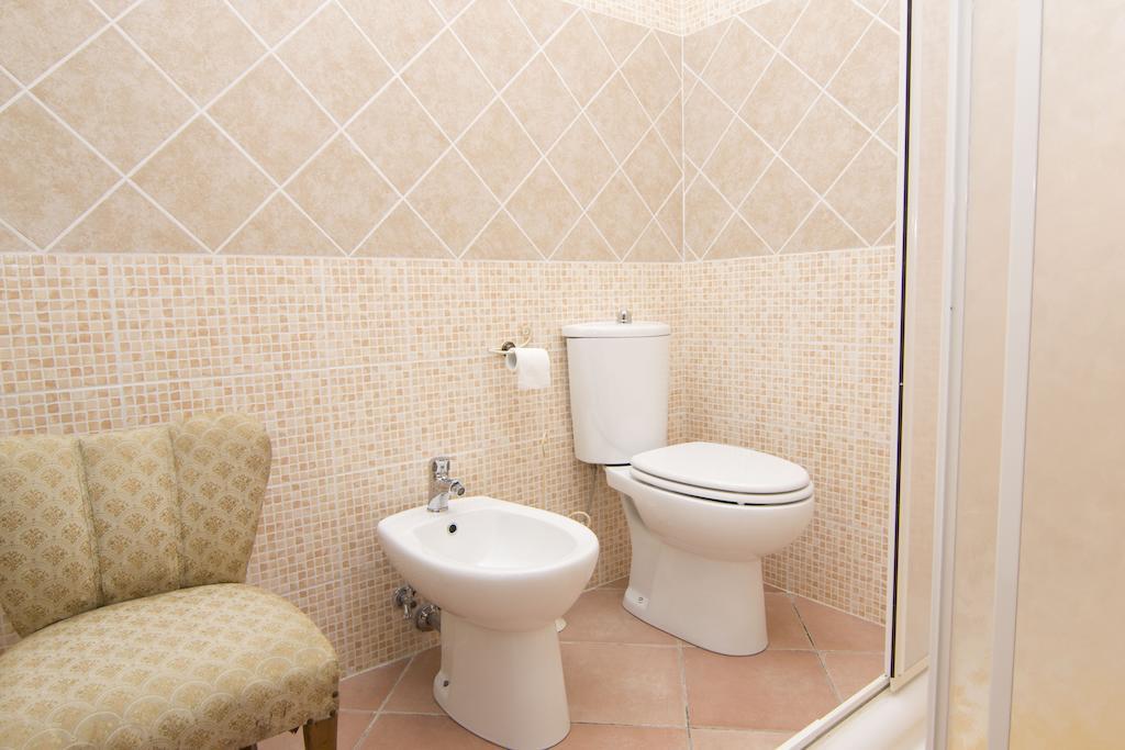 Ca' Rinaldi F Hotel Aulla Bilik gambar